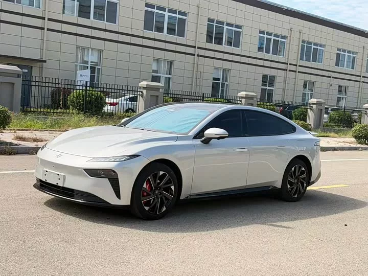 Dongfeng eπ007
