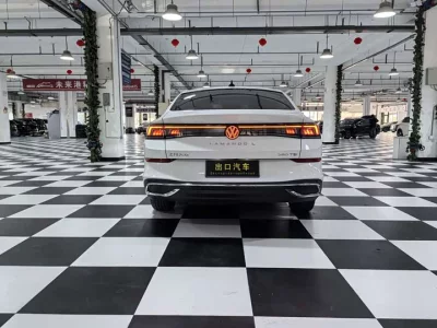 Volkswagen Lamando