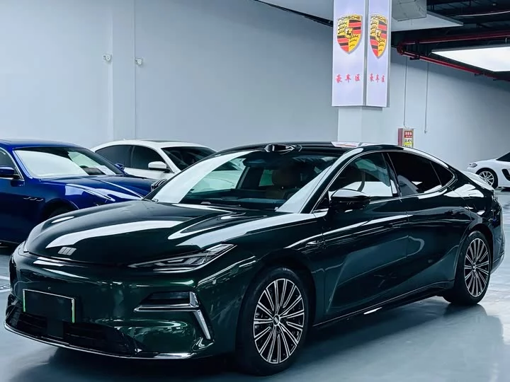 Geely Galaxy Star 8