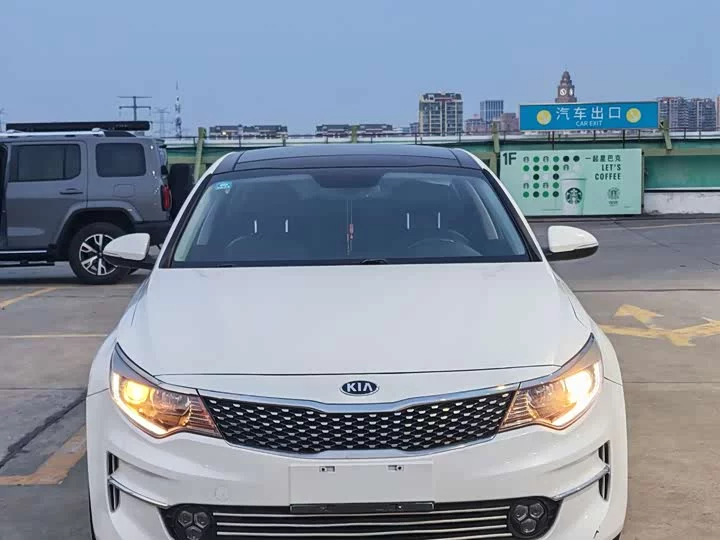 Kia K5