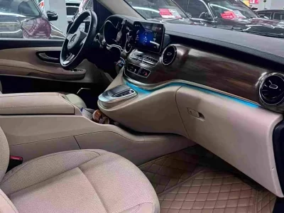 Mercedes-Benz Class V