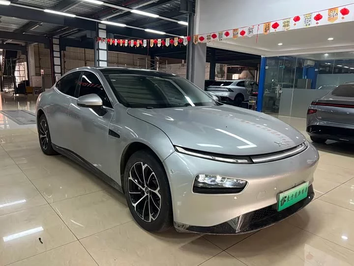 XPeng P7