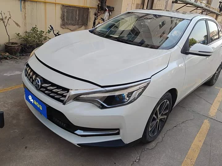 Venucia D60