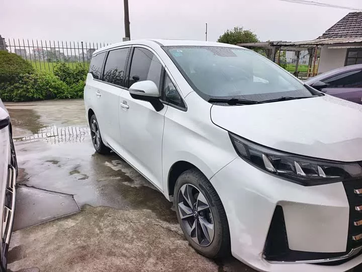 GAC Trumpchi M6