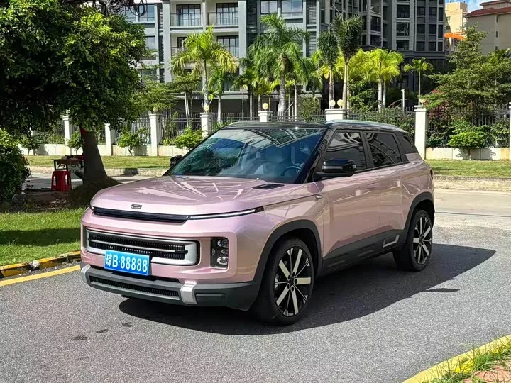 Geely ICON