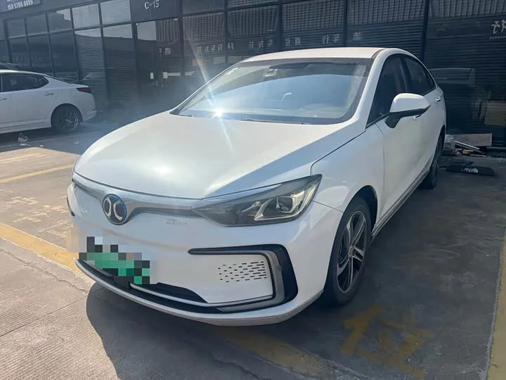 BAIC Beijing EU5