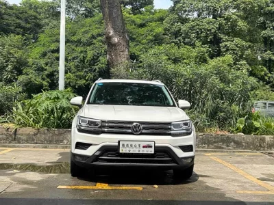 Volkswagen Tharu