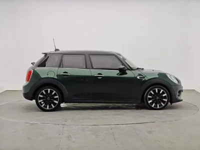 MINI 