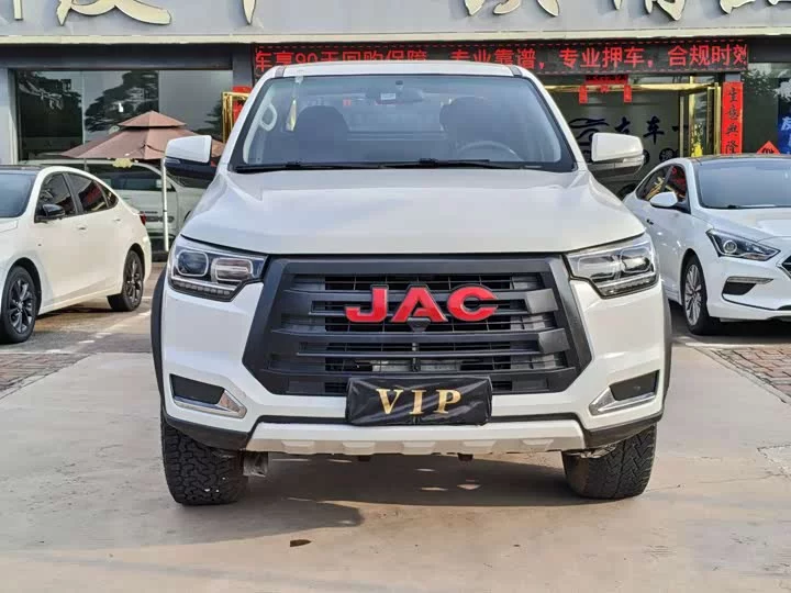 JAC T8