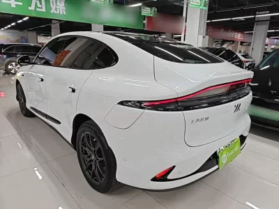 IM Motors Zhiji LS6