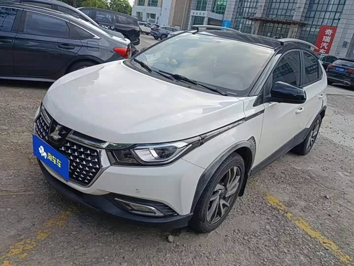 Luxgen U5 SUV