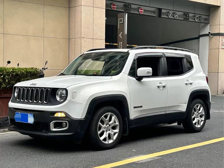 Jeep Freeman