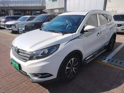 Dongfeng Fengon 580, 2017 — купить с доставкой из Китая