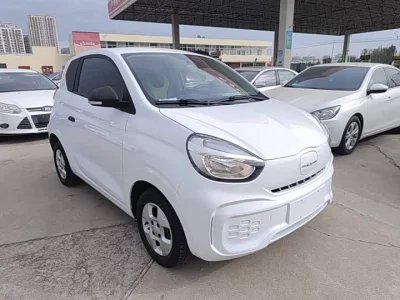 Roewe CLEVER by Colwei