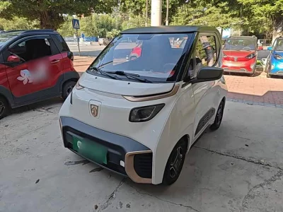 Baojun E200