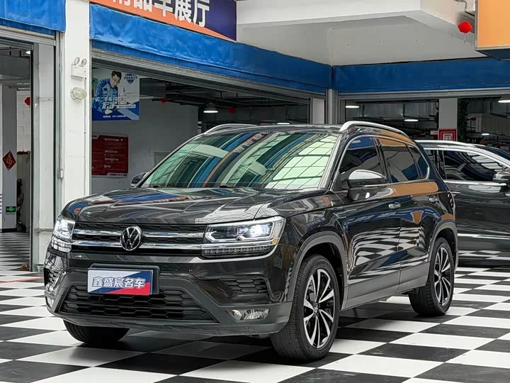 Volkswagen Tharu