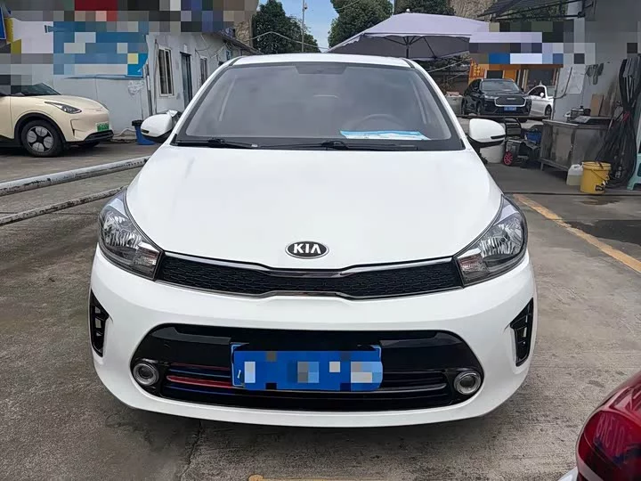 Kia Pegas