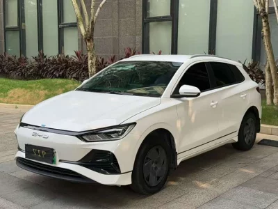 BYD e2