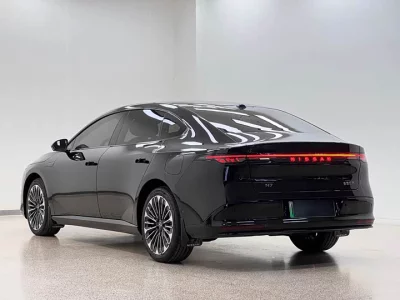 Nissan N7