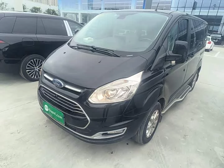 Ford Toureo
