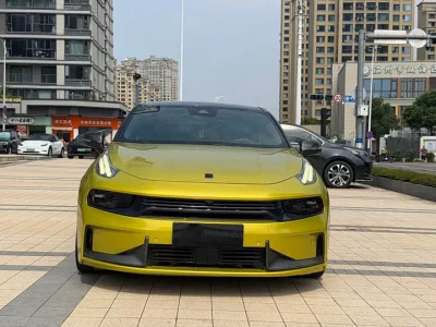 Lynk & Co 03
