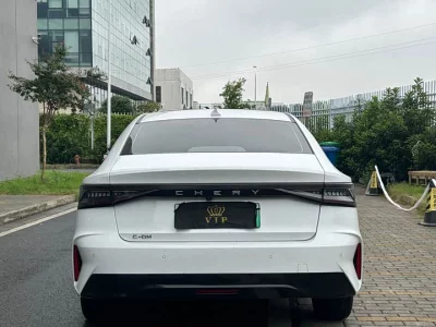 Chery Fengyun A8