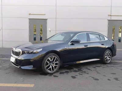 BMW i5, 2025 — купить с доставкой из Китая