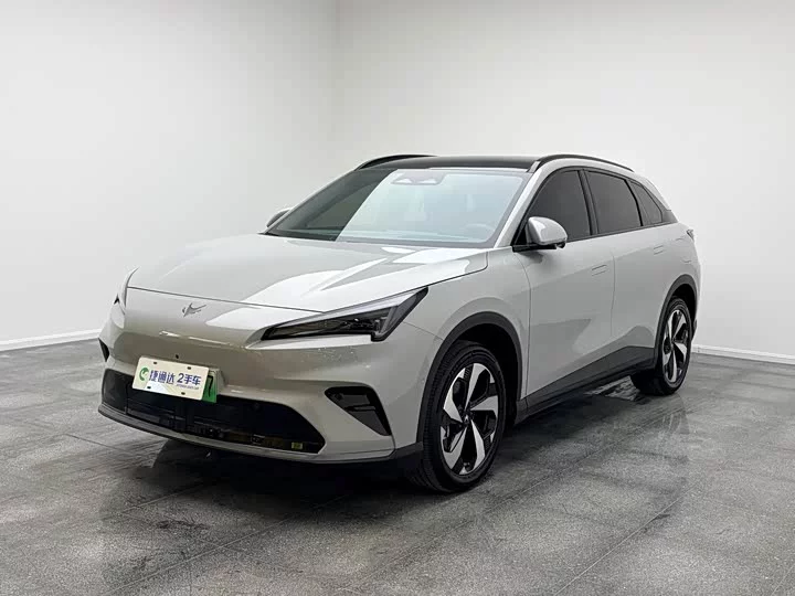 ARCFOX JiFox Alpha T5