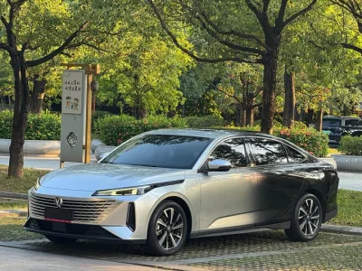 Changan Eado, 2023 — купить с доставкой из Китая