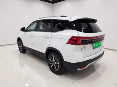 Forthing Fengxing T5