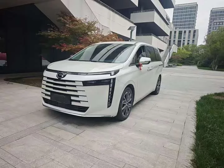 GAC Trumpchi E8