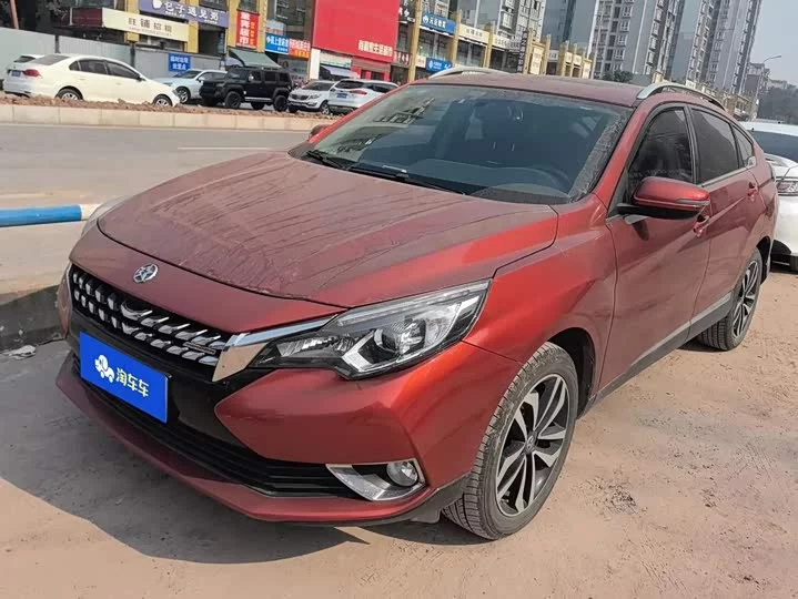 Venucia T90