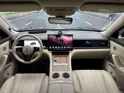AITO M7
