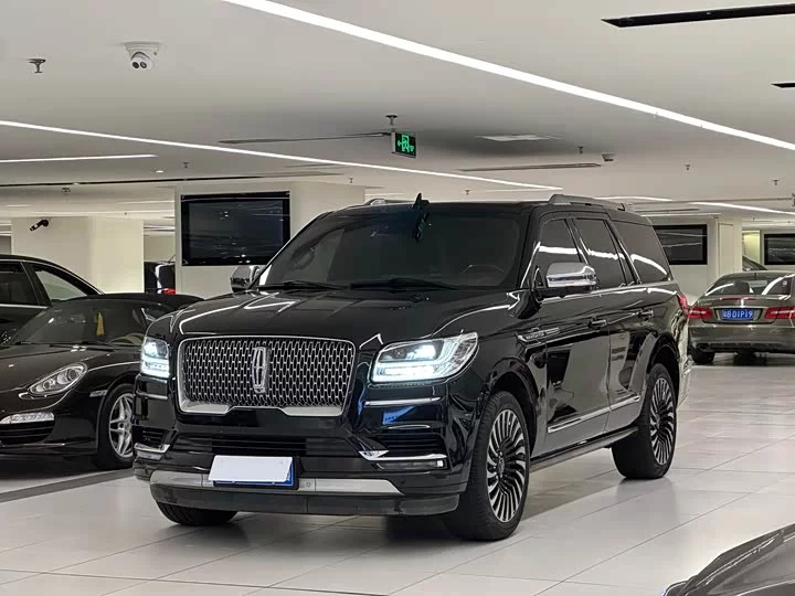 Lincoln Navigator
