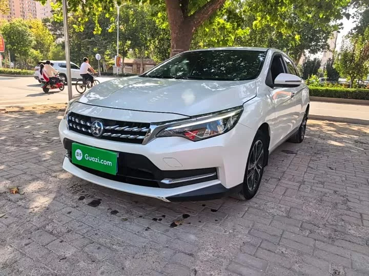 Venucia D60