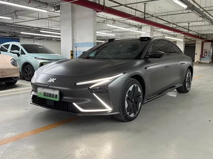IM Motors Zhiji L7