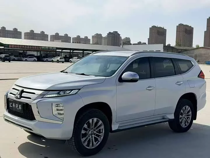 Mitsubishi Pajero Jinchang