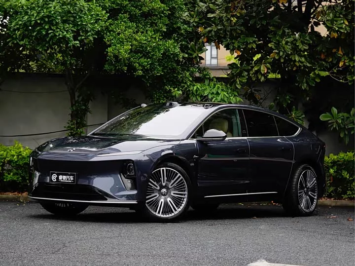 NIO ET9