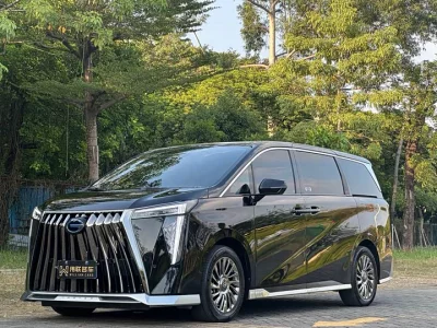 GAC Trumpchi M8