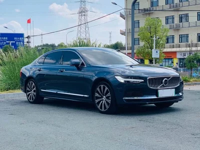 Volvo S90 plug-in hybrid
