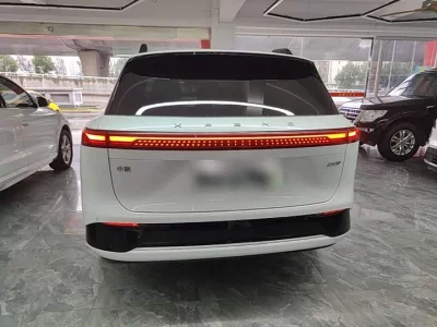 XPeng G9
